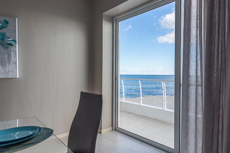 Waters-edge Complex Appartamento