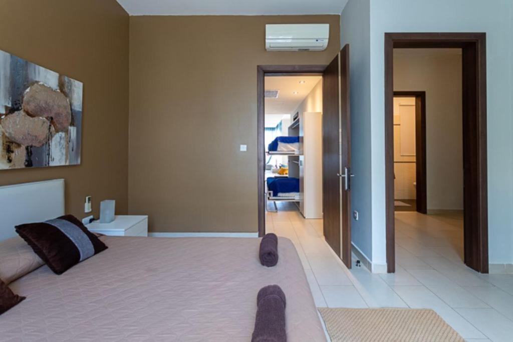 Waters-edge Complex Appartamento