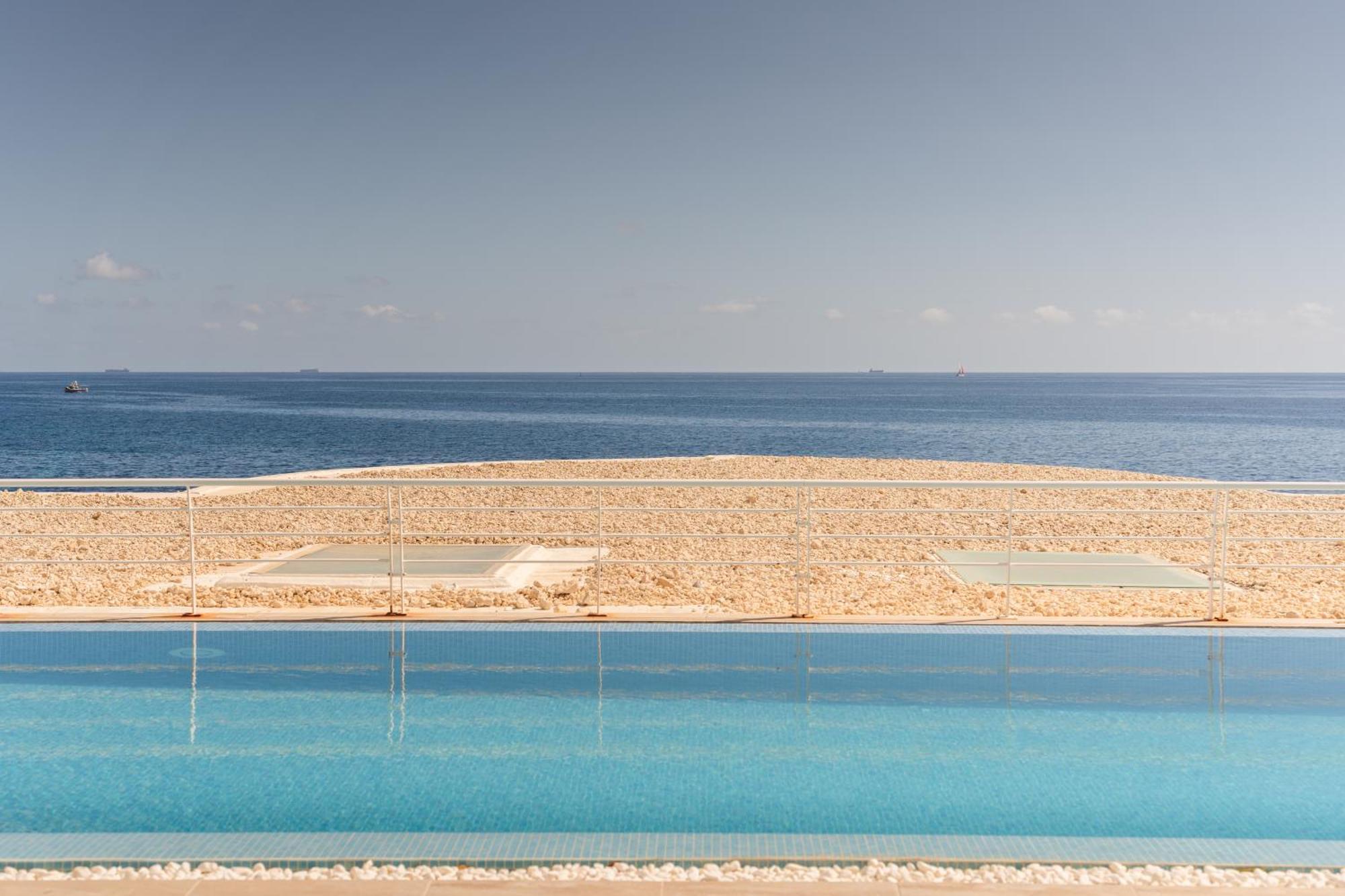 Waters-edge Complex Marsaskala
