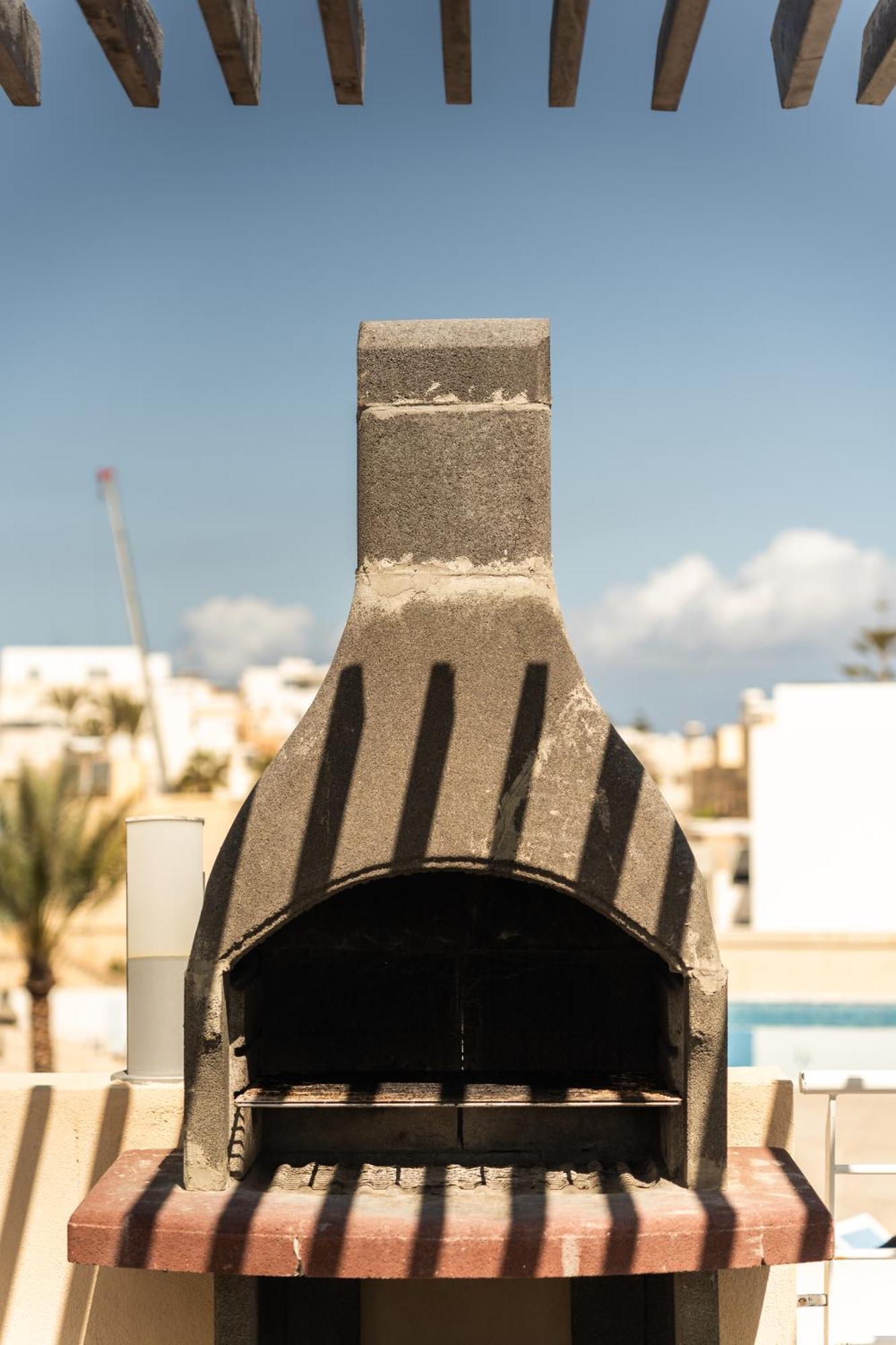 Waters-edge Complex * Marsaskala